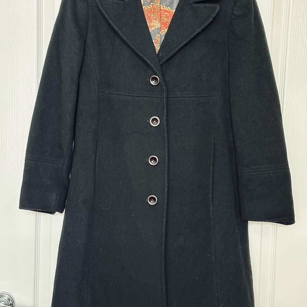 Elegant Women's Wool Pea Coat